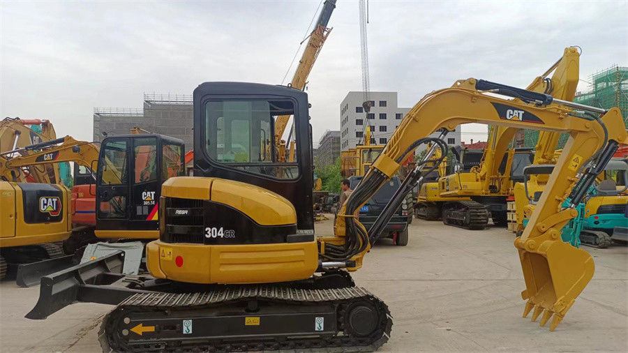 รถขุดตีนตะขาบตีนตะขาบ Caterpillar ขนาดเล็ก 4 ตัน 304C CR Caterpillar