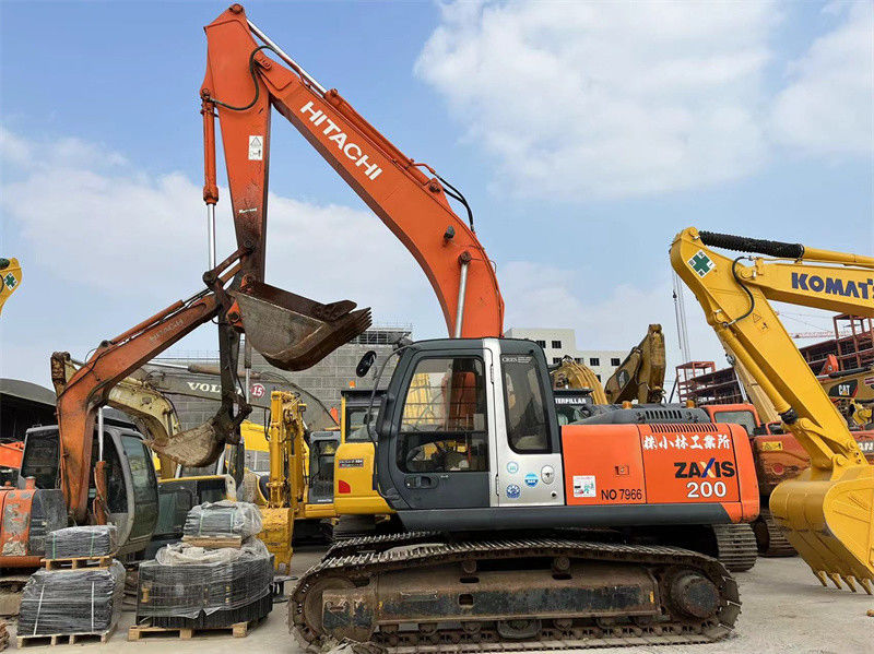 สีเดิม Hitachi ZX200 Zaxis200 เครื่องยนต์ฉีดตีนตะขาบมือสอง 20 ตัน