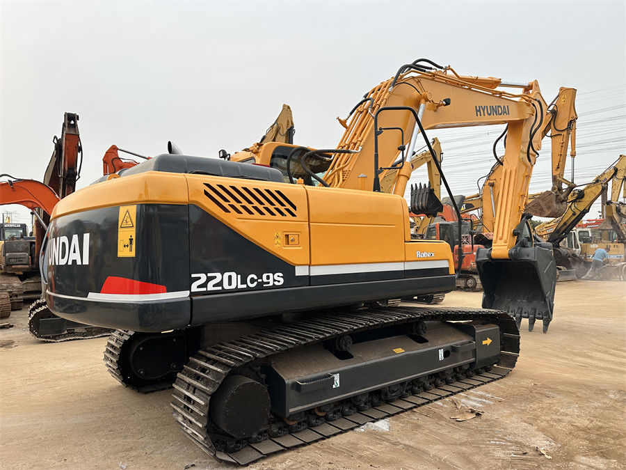รุ่น Hyundai 220 Excavator Hydraulic Crawler สร้างในเกาหลี