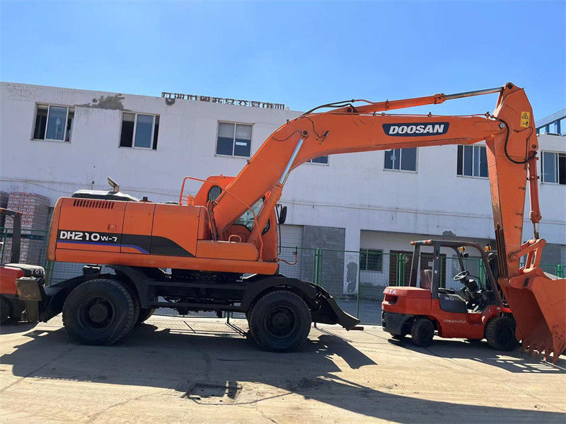 อุปกรณ์ขุดล้อเดิมใช้ Doosan DH210W อุปกรณ์ขุดล้อใช้ Doosan 21 ตัน