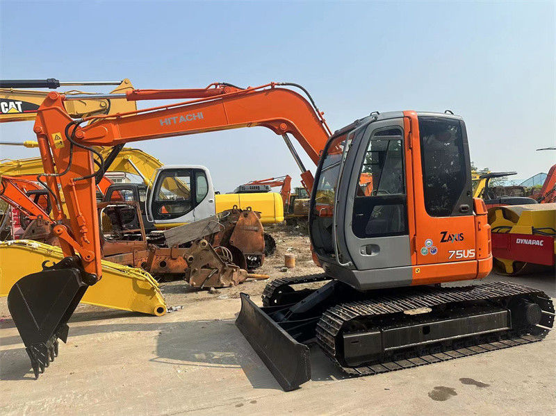 มือสอง ฮิตาชิ ZX75US มินิ Excavator ใช้ 7.5 ตัน ฮิตาชิ ZX75 มินิ Excavator Digger