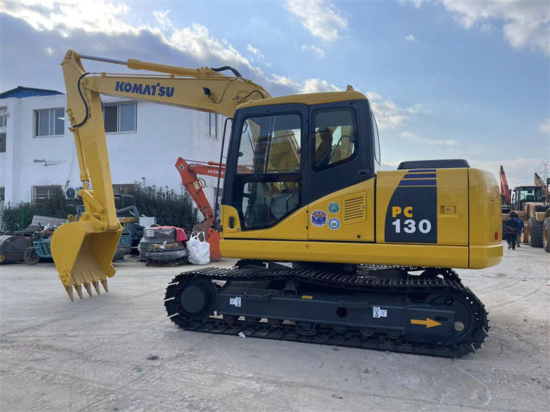 สาขากําเนิด ญี่ปุ่น เครื่องขุด Komatsu มือสอง เครื่องขุด Komatsu PC130 Crawler