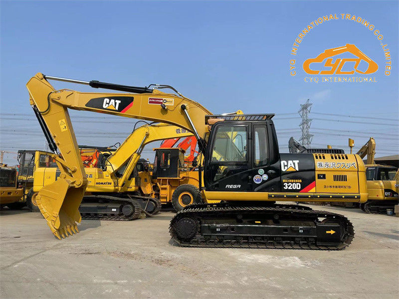เครื่องขุด CAT ที่ใช้แล้ว พร้อมเครื่องฉีดเครื่องกล เครื่องขุด Caterpillar 320 ที่ใช้แล้ว