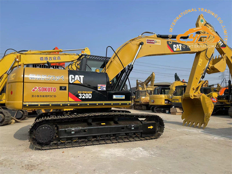 เครื่องขุด CAT ที่ใช้แล้ว พร้อมเครื่องฉีดเครื่องกล เครื่องขุด Caterpillar 320 ที่ใช้แล้ว