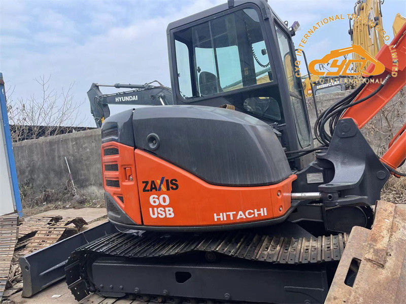เครื่องขุดขนาดเล็กใช้งาน Hitachi ZX60USB เครื่องขุดขนาดเล็กใช้งาน 6 ตัน Hitachi ZX60 Crawler Excavator