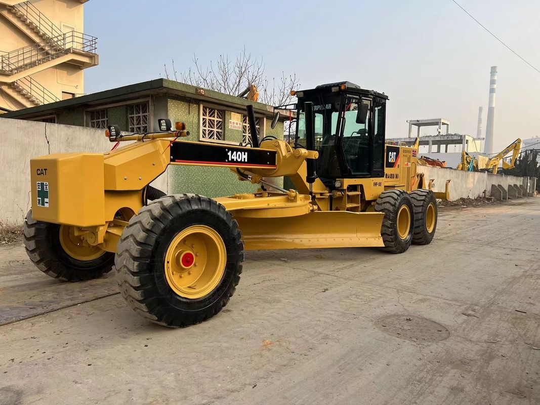 140H เครื่องคัดกรองเครื่องยนต์ Caterpillar มือสอง สภาพดี