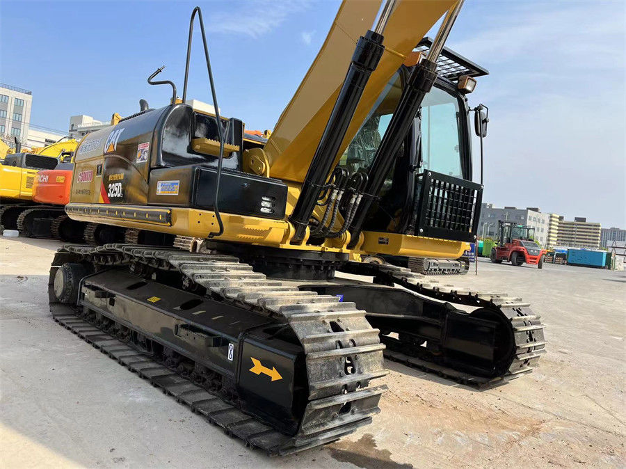 CAT 325DL เครื่องขุดไฮดรอลิก ประเทศญี่ปุ่น ผลิตด้วยเครื่องยนต์ C7 ความจุถัง 1.4m3