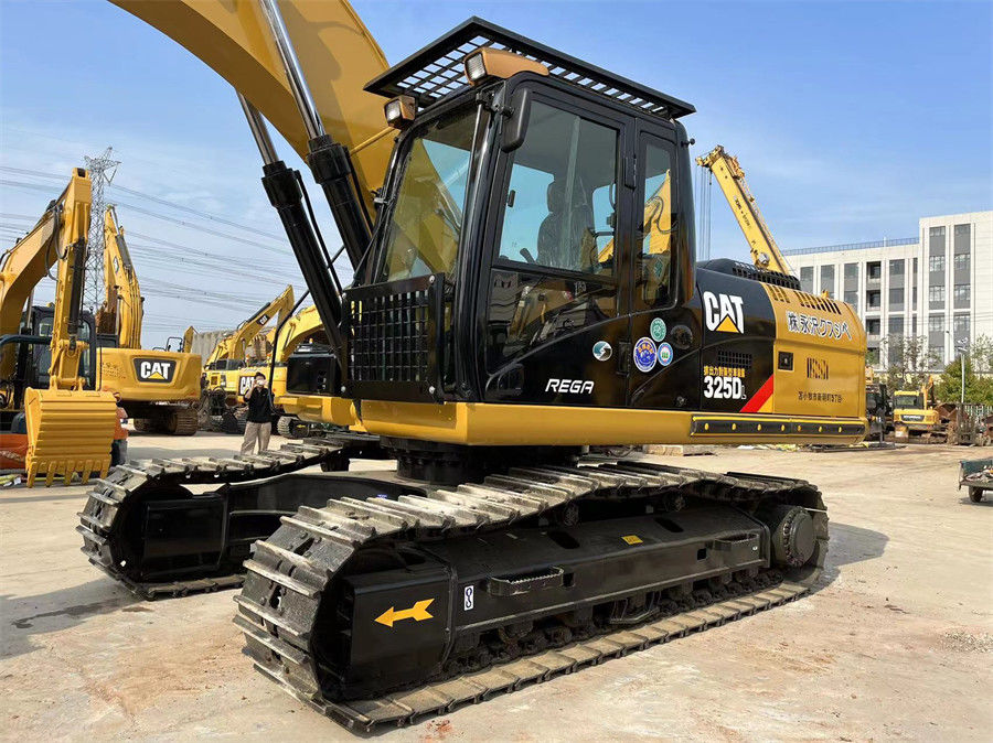 CAT 325DL เครื่องขุดไฮดรอลิก ประเทศญี่ปุ่น ผลิตด้วยเครื่องยนต์ C7 ความจุถัง 1.4m3