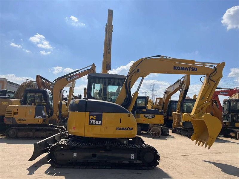 ของแท้ญี่ปุ่น ใช้ Komatsu PC78us เครื่องขุดขี่ PC78US-6 เครื่องขุดขนาดเล็ก