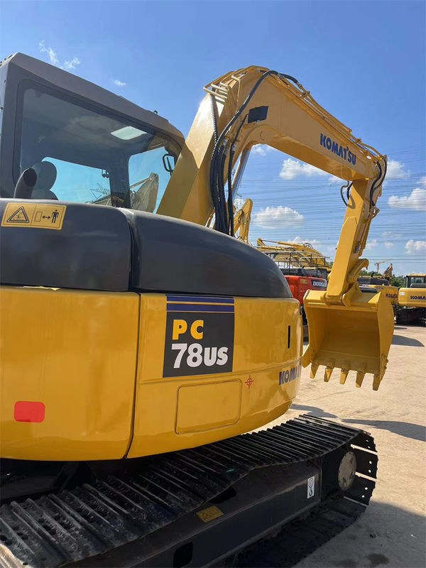 ของแท้ญี่ปุ่น ใช้ Komatsu PC78us เครื่องขุดขี่ PC78US-6 เครื่องขุดขนาดเล็ก