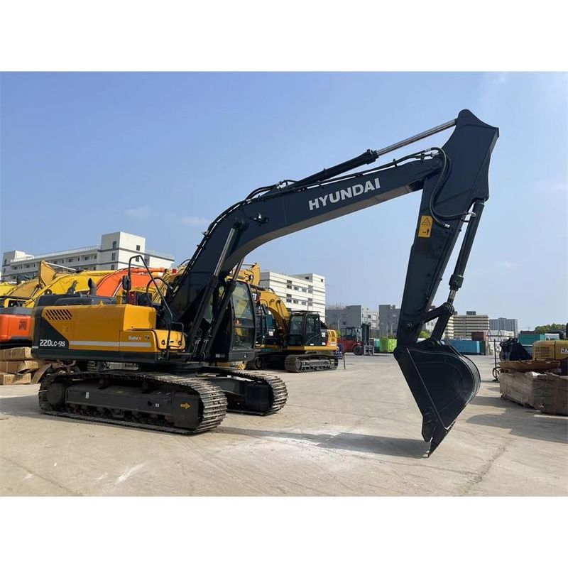 เครื่องขุดน้ําหนัก Hyundai R220 9S ขนาดรวม 9.55m*2.99m*3.08m