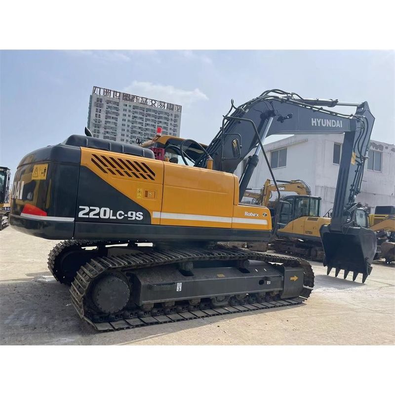 เครื่องขุดน้ําหนัก Hyundai R220 9S ขนาดรวม 9.55m*2.99m*3.08m