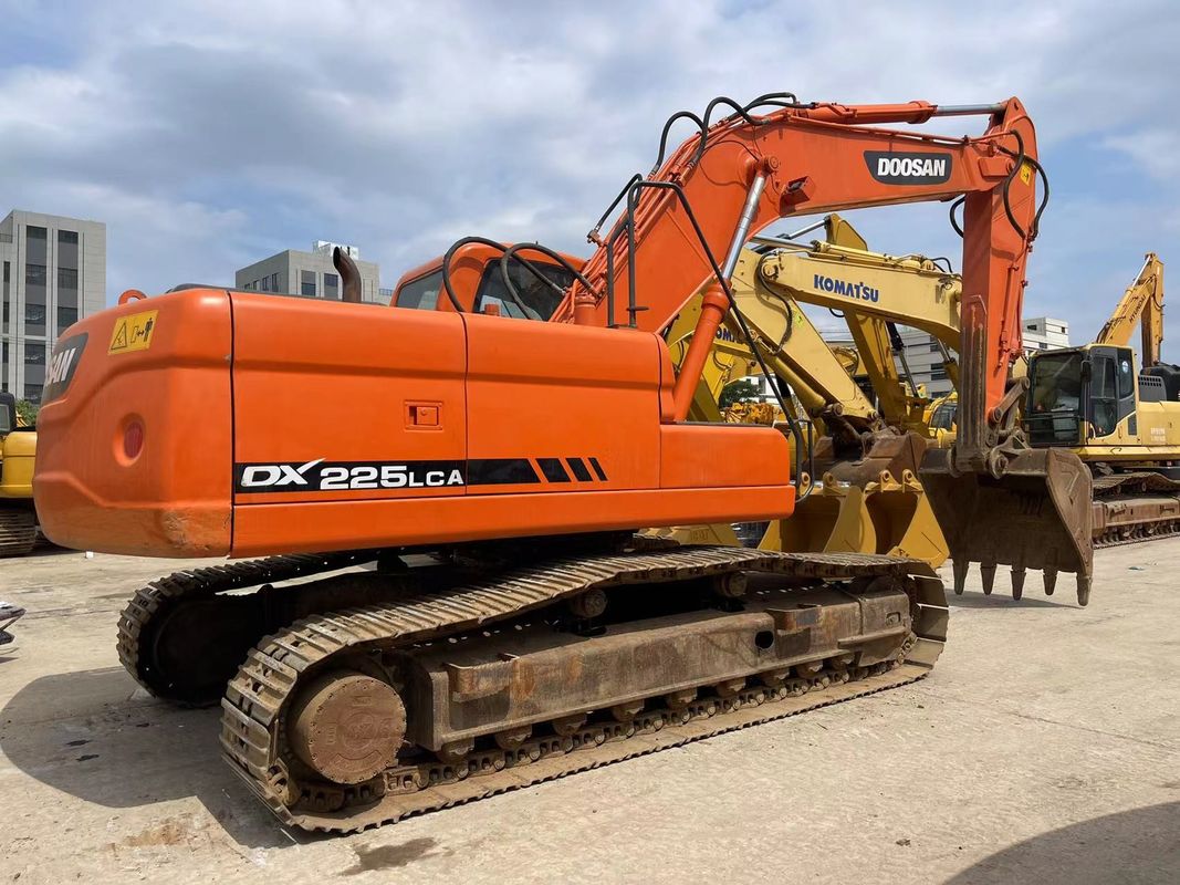 ค้นหาคู่ที่สมบูรณ์แบบของคุณ ใช้ Doosan DX225LCA เครื่องขุด 22 ตัน สภาพดีเยี่ยม