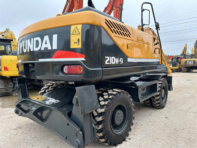 ซ่อมแซม Hyundai R210W-9 เครื่องขุดล้อมือสอง Hyundai 21 Ton 210 เครื่องขุดล้อมือสอง