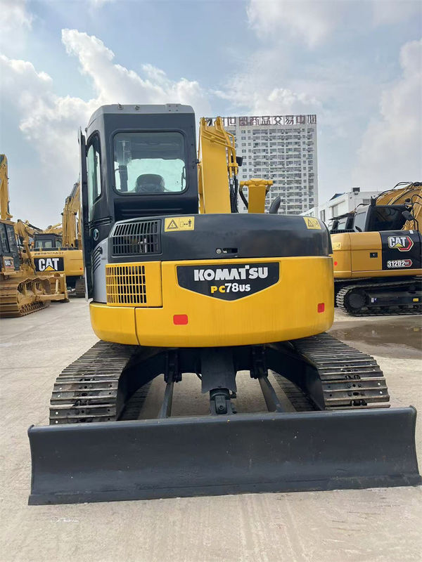 7.8 ตัน ญี่ปุ่น ใช้ Komatsu PC78us เครื่องขุดคราวน์ PC78US-6 เครื่องขุดเล็ก