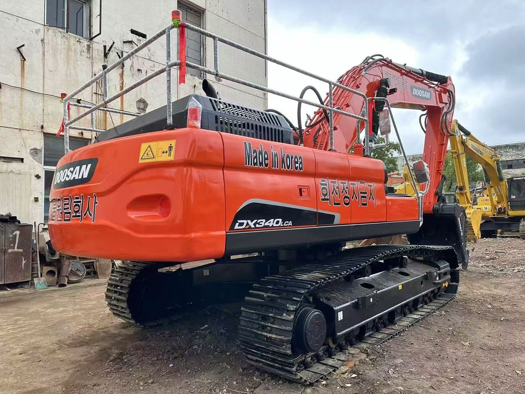 34 ตัน ใช้ Doosan DX340LCA Excavator มือสอง Doosan DX340 Crawler Excavator