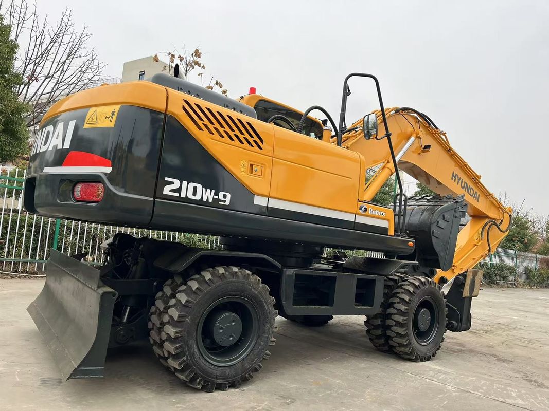 ขนย้ายชนิด Hyundai R210W-9 เครื่องขุดล้อมือสอง 21 ตัน เครื่องขุดล้อมือสอง Hyundai