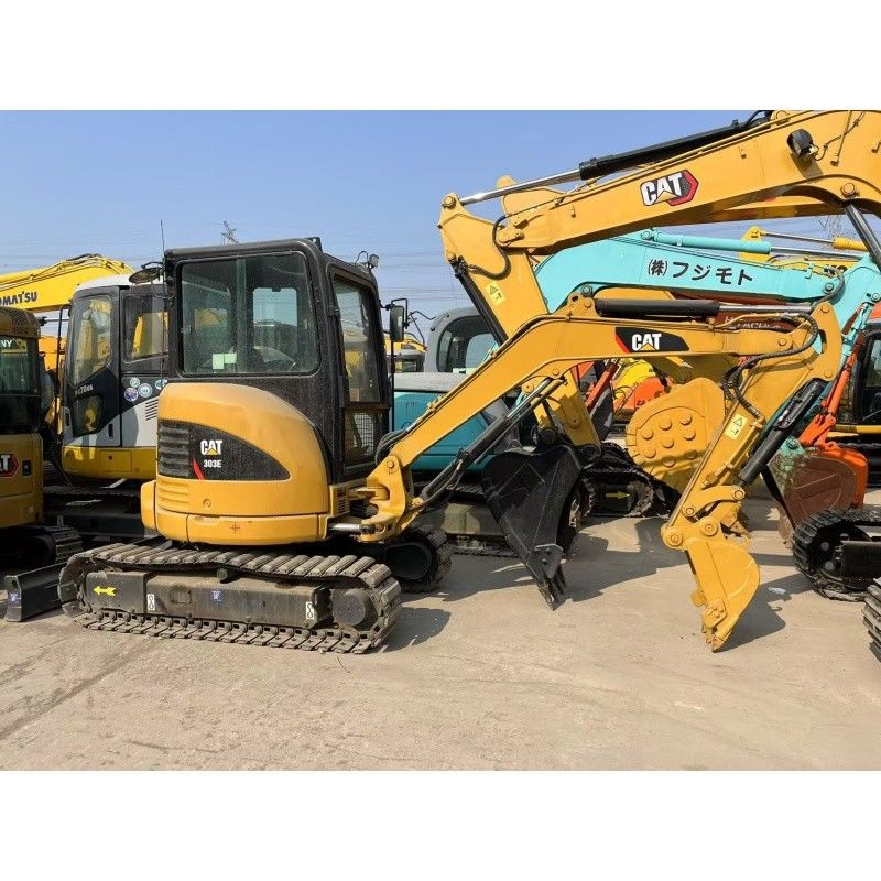 เครื่องขุดขนาดเล็ก CAT 303E สําหรับสถานที่ก่อสร้างขนาดเล็กและพื้นที่แคบ