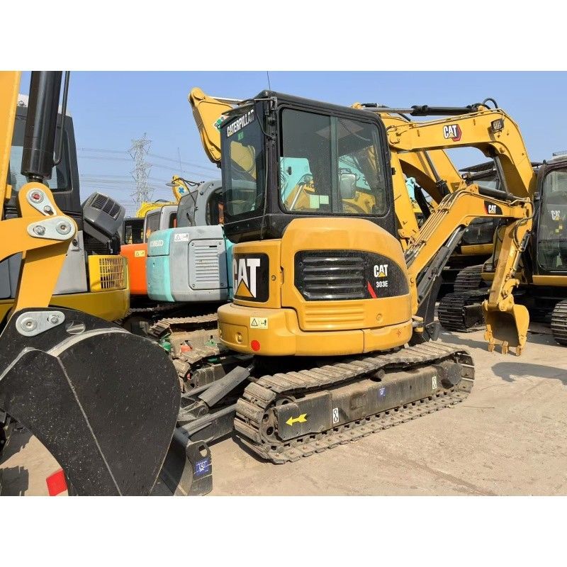เครื่องขุดขนาดเล็ก CAT 303E สําหรับสถานที่ก่อสร้างขนาดเล็กและพื้นที่แคบ