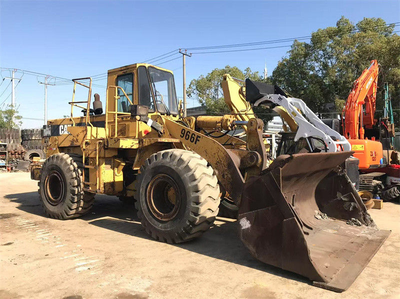 สีแท้ ใช้ CAT 966F เครื่องบรรทุกล้อมือสอง Caterpillar CAT 966 เครื่องบรรทุกด้านหน้า