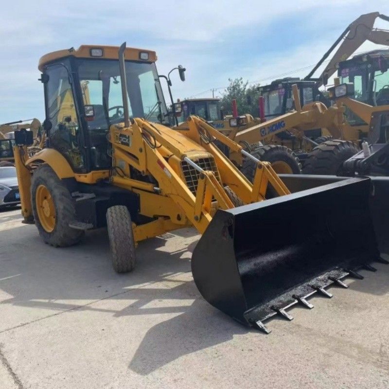 สีเดิม JCB 3CX Backhoe Loader 4 ล้อขับเคลื่อนสําหรับการขุดและการบรรทุก