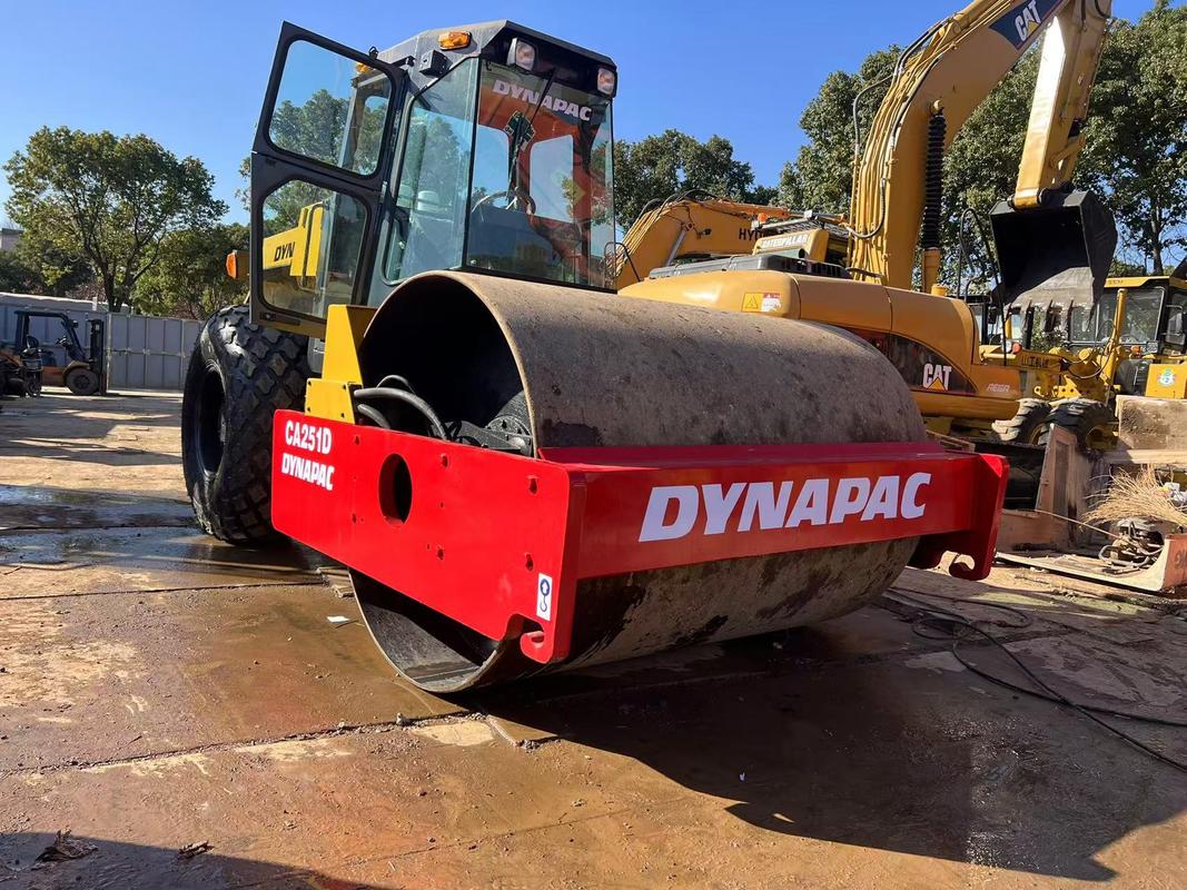 รถบดอัดถนน Dynapac CA30D Road Roller Compactor Dynapac CA30D Single-Drum Vibratory Roller