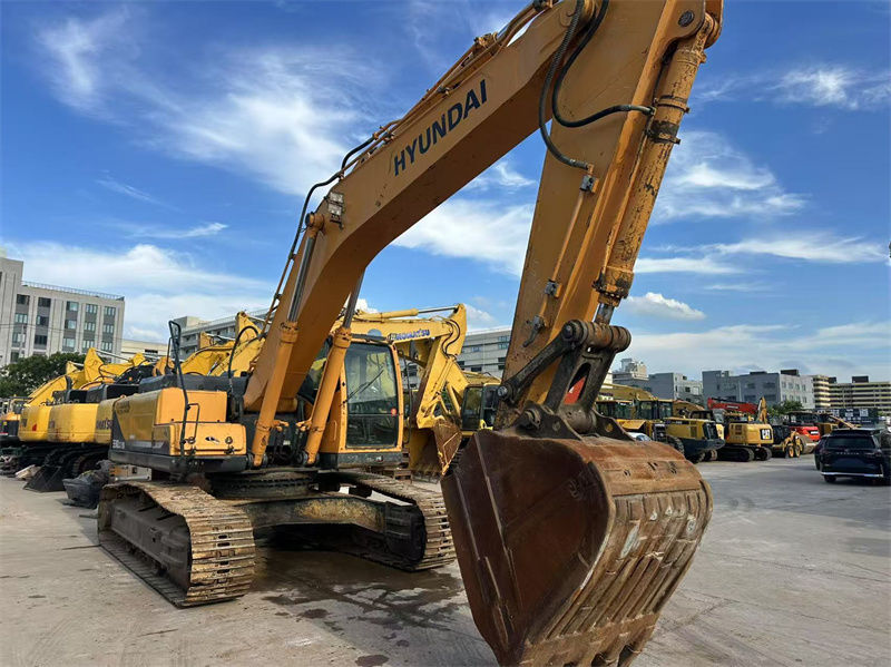 33 ตัน Hyundai 330LC-9S เครื่องขุดมือสอง Hyundai R330 Digger