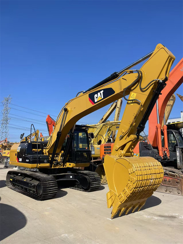 รถขุด CAT 320D มือสอง 20 ตัน รถขุด Caterpillar มือสอง พร้อมชั่วโมงการทำงานต่ำ