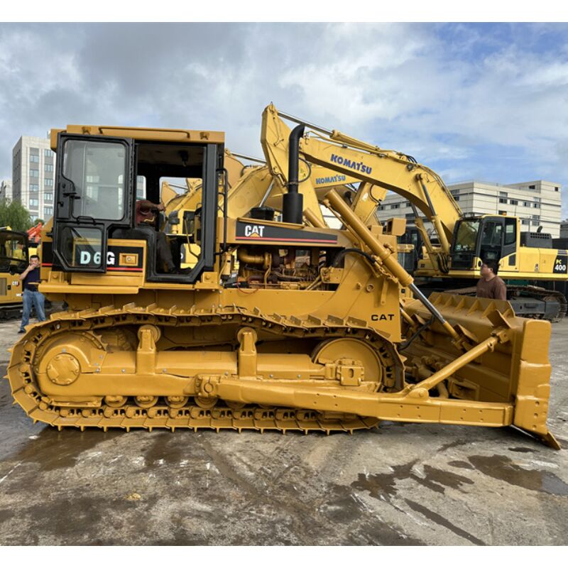 บูลโดเซอร์มือสอง Caterpillar D7G สายทางชนิด พลังงานเครื่องยนต์เชื้อเพลิง ขนาดกลาง เหมาะสําหรับการปรับพื้นที่ การก่อสร้างถนนและการทําความสะอาดสถานที่
