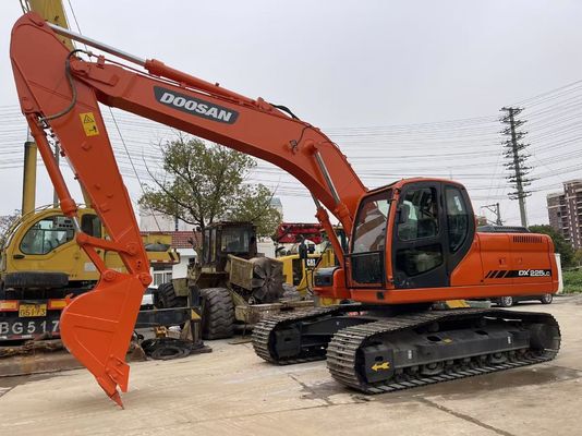เครื่องขุด Doosan DX225 ขนาดกลาง เครื่องขุด Doosan