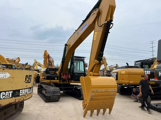 สภาพดี เครื่องก่อสร้างใช้ Caterpillar 320D2L excavator